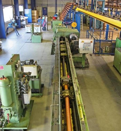 पीएलसी नियंत्रण प्रणाली कोल्ड पिलगर मिल 500 एमपीए तक के रोलिंग दबाव के साथ तांबा ट्यूब निर्माण और धातु प्रसंस्करण के लिए डिज़ाइन किया गया